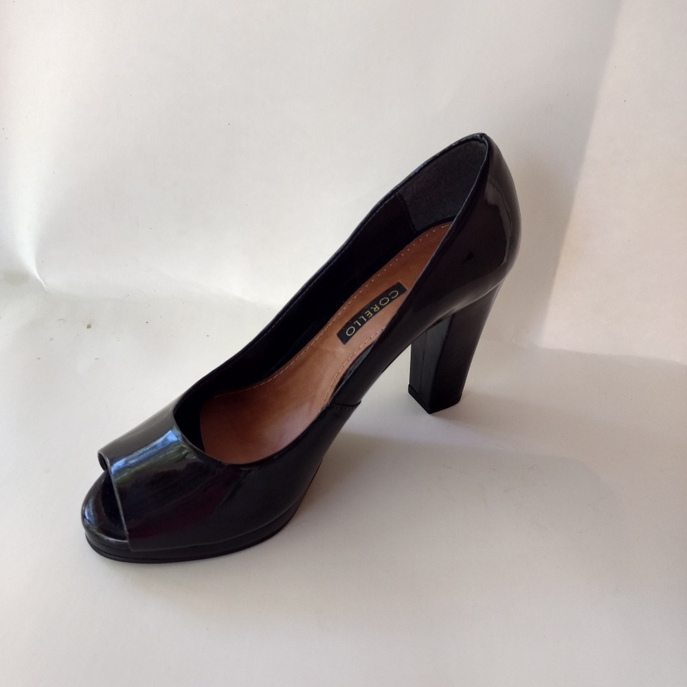 Corello heels - Picture 2 of 2